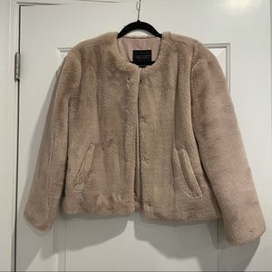 NWOT SANCTUARY Blush/Beige Faux Fur Short Chubby Coat